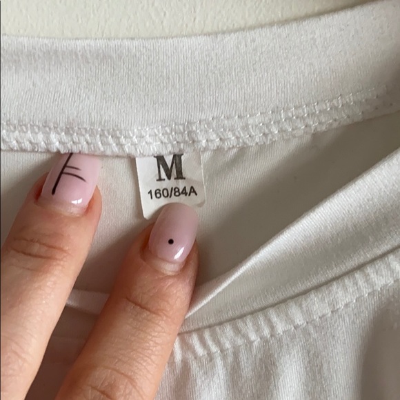 Edise - Elbow-Sleeve Weather Motif Embroidered T-M - Picture 3 of 4